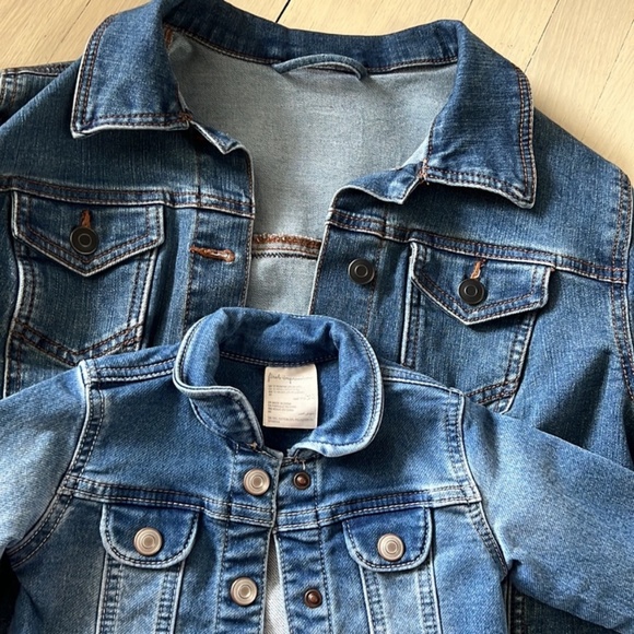 Mommy and me matching denim jackets - Picture 4 of 6